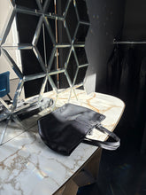 Carica l'immagine nel visualizzatore di Gallery, RIVOLTA - large