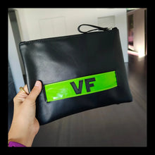 Carica l'immagine nel visualizzatore di Gallery, Lettere / numeri in pelle