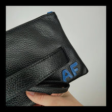 Carica l'immagine nel visualizzatore di Gallery, Lettere / numeri in pelle