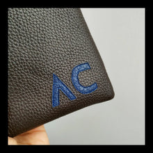 Carica l'immagine nel visualizzatore di Gallery, Lettere / numeri in pelle