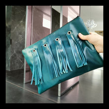 Carica l'immagine nel visualizzatore di Gallery, Mod. 3224 frange