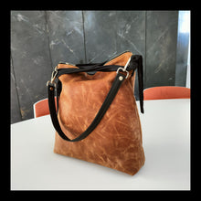 Carica l'immagine nel visualizzatore di Gallery, mod. 3830 Double