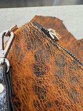 Carica l&#39;immagine nel visualizzatore di Gallery, 2115 FM
