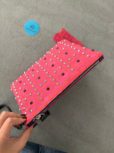 Carica l&#39;immagine nel visualizzatore di Gallery, Pochette in pelle 2620
