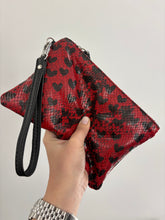 Carica l'immagine nel visualizzatore di Gallery, Pochette in pelle 2115
