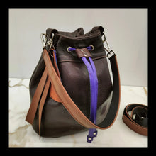 Carica l&#39;immagine nel visualizzatore di Gallery, Bucket Bag - Large
